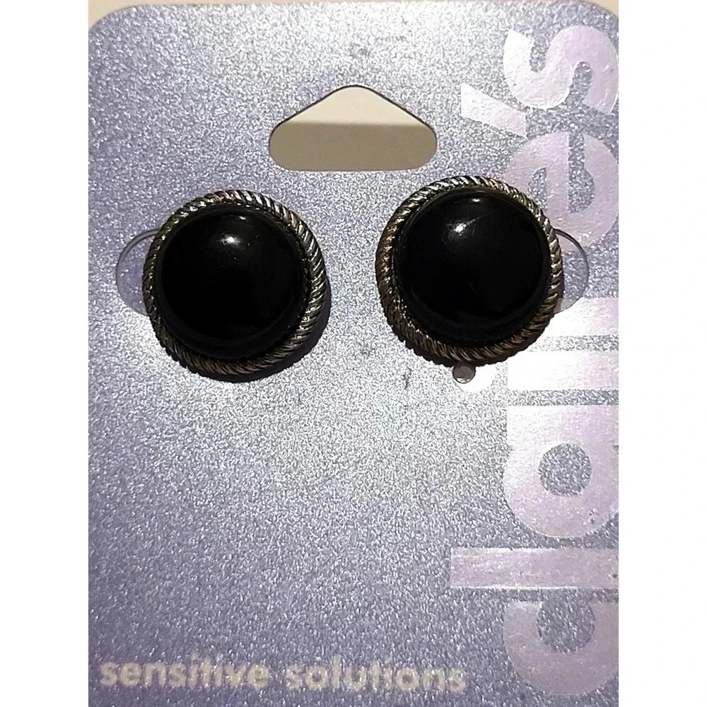 Claire's Black Stud‎ Earrings New